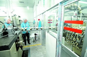 70條生產(chǎn)線年底可投入生產(chǎn) 神冠蛋白腸衣公司完善技改工程加快建設新生產(chǎn)基地